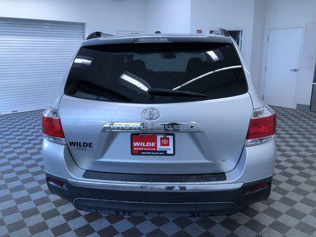 used 2013 Toyota Highlander car, priced at $10,394