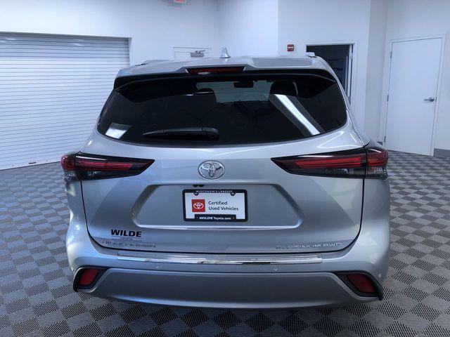 used 2024 Toyota Highlander car, priced at $48,977
