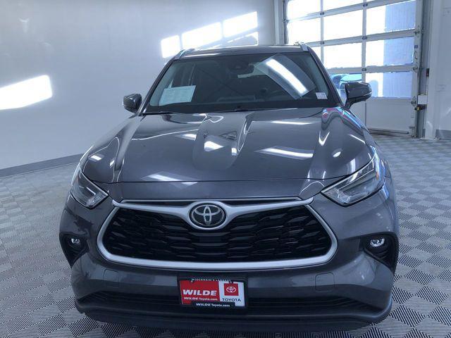 used 2023 Toyota Highlander car, priced at $36,944