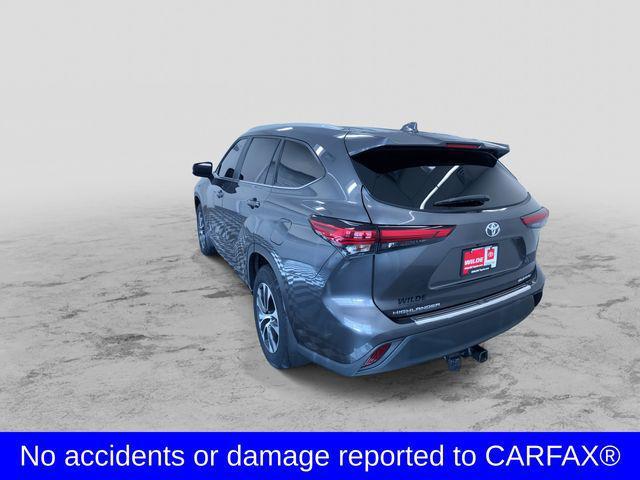 used 2023 Toyota Highlander car, priced at $36,988