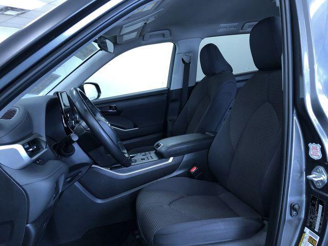 used 2024 Toyota Highlander car, priced at $29,888