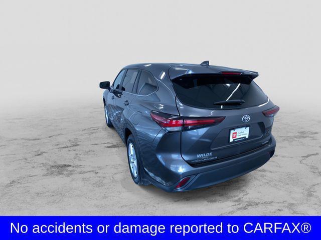 used 2024 Toyota Highlander car, priced at $29,888