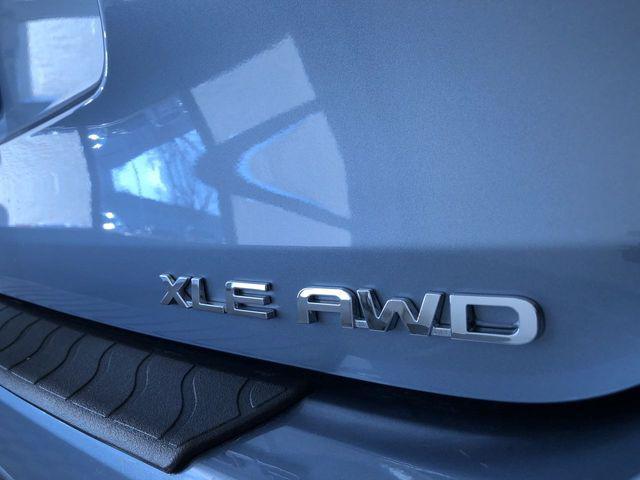 used 2022 Toyota Highlander car, priced at $34,988