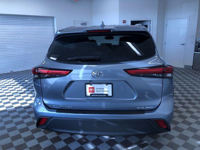 used 2022 Toyota Highlander car, priced at $34,988