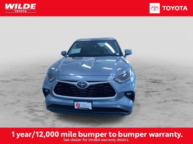 used 2022 Toyota Highlander car, priced at $34,988