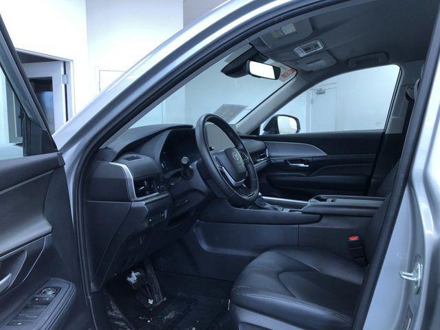 used 2025 Toyota Grand Highlander car, priced at $41,977