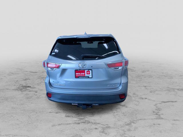 used 2015 Toyota Highlander car, priced at $17,995