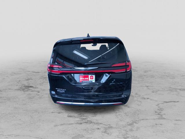 used 2024 Chrysler Pacifica car, priced at $30,994