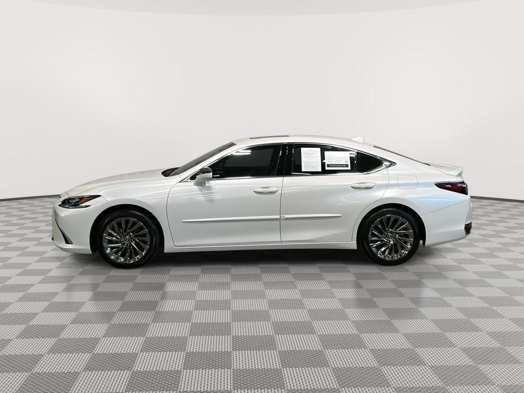 used 2024 Lexus ES 300h car, priced at $48,000