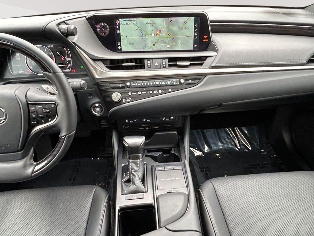 used 2021 Lexus ES 250 car, priced at $30,900