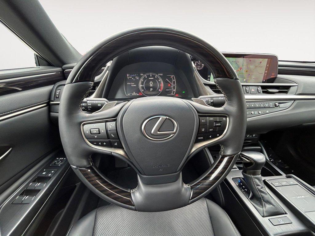 used 2021 Lexus ES 250 car, priced at $31,900