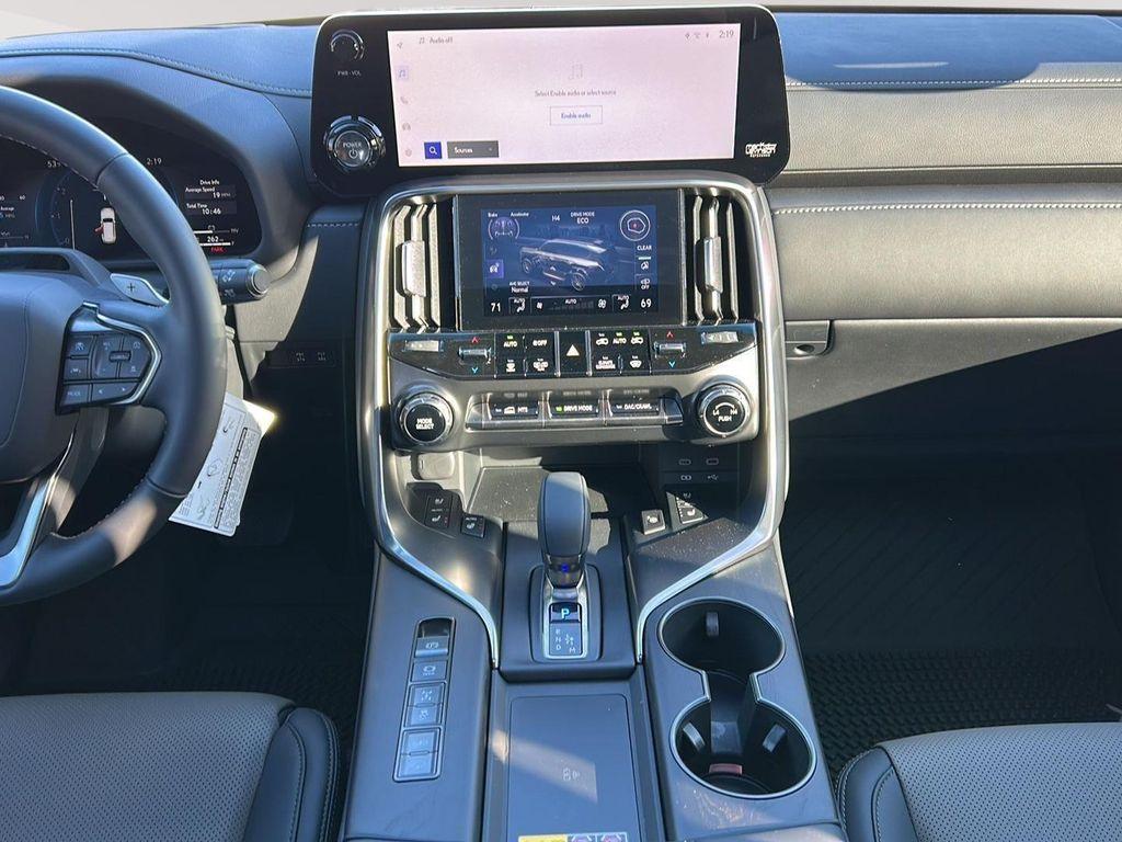 new 2025 Lexus LX 700h car, priced at $115,530