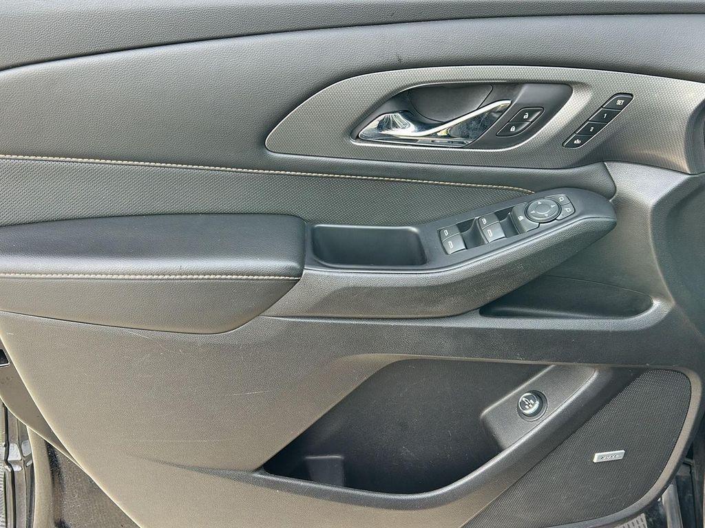 used 2018 Chevrolet Traverse car, priced at $20,900