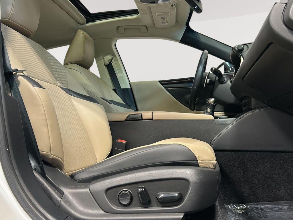 used 2020 Lexus ES 350 car, priced at $29,400