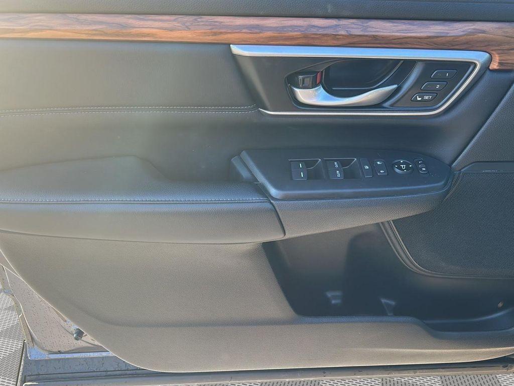 used 2022 Honda CR-V car, priced at $28,000