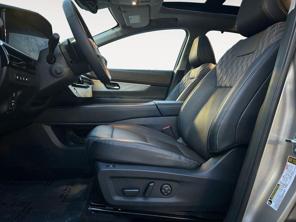 used 2025 Nissan Murano car, priced at $38,000