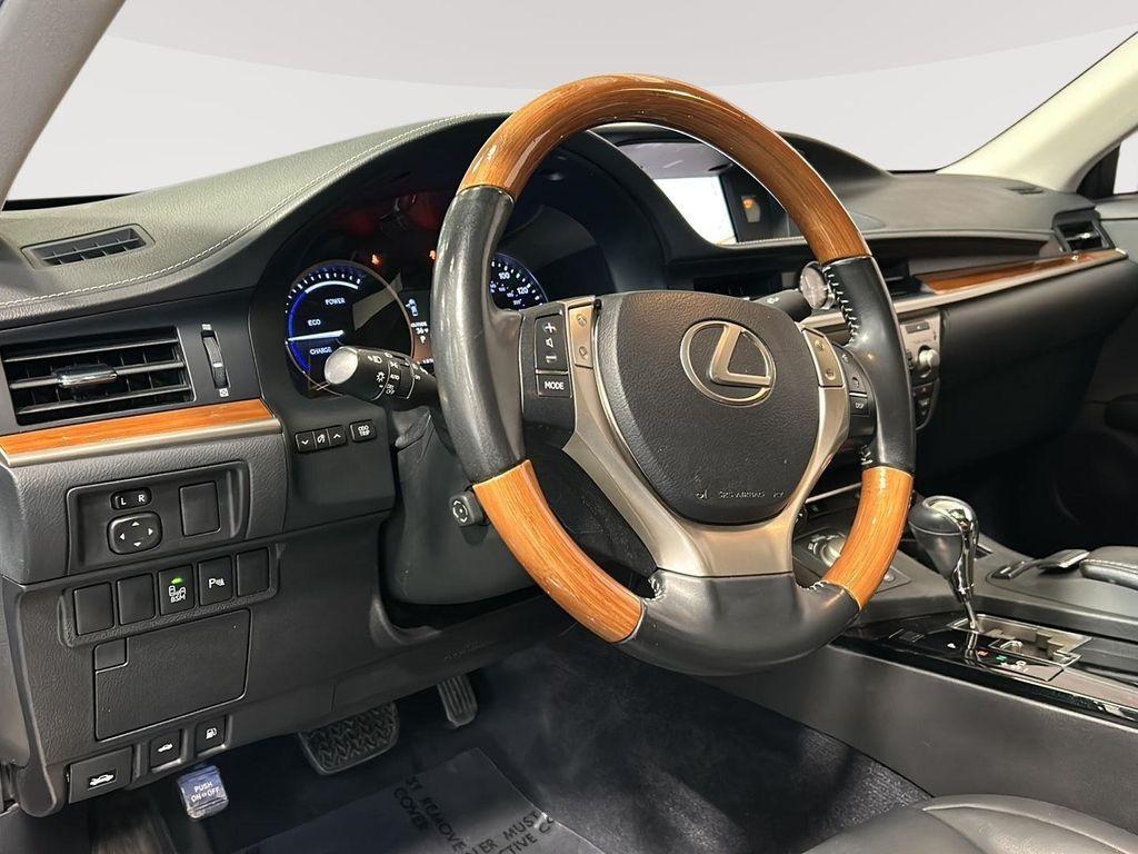 used 2013 Lexus ES 300h car, priced at $13,000