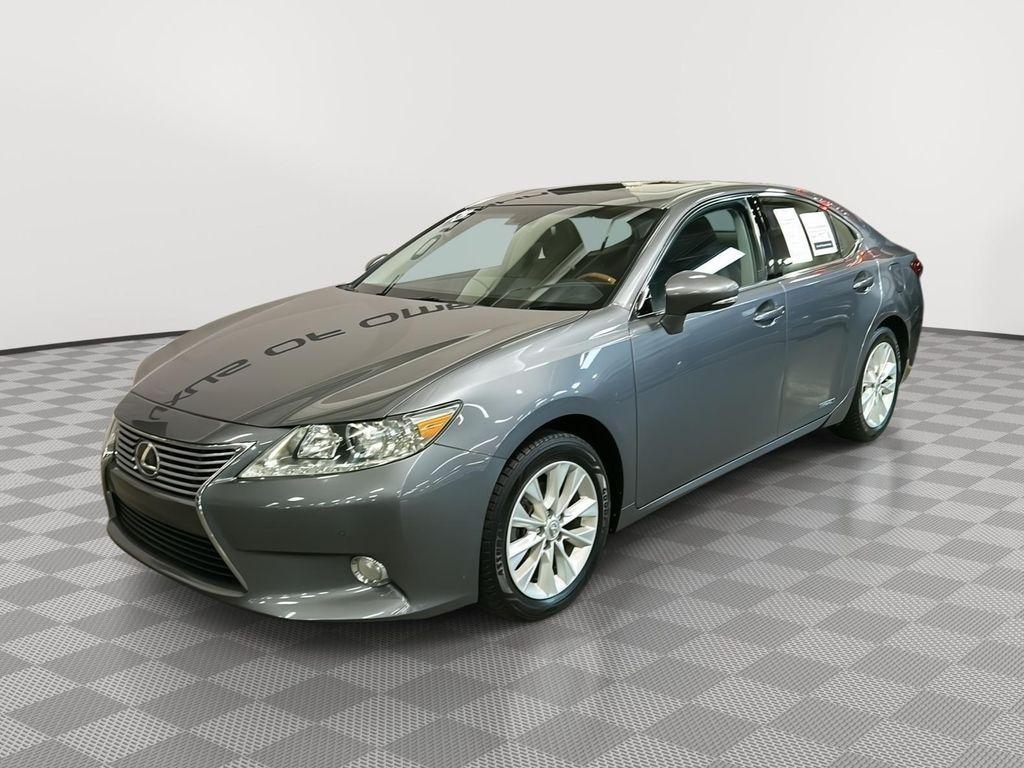 used 2013 Lexus ES 300h car, priced at $13,000