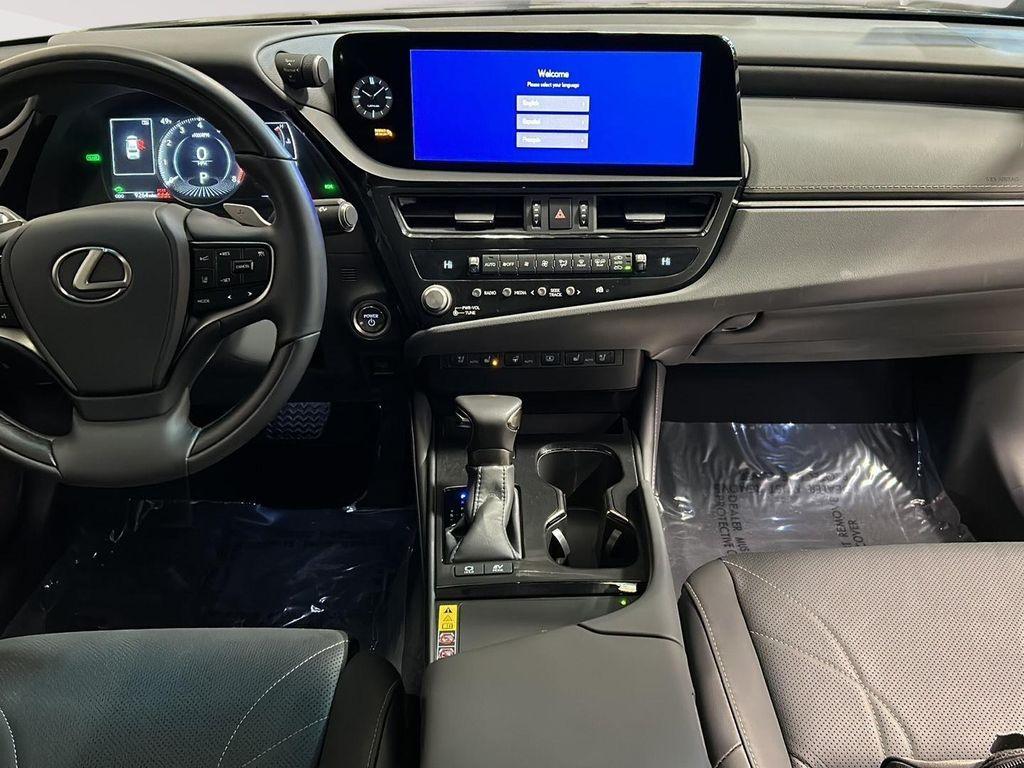 used 2025 Lexus ES 300h car, priced at $49,400