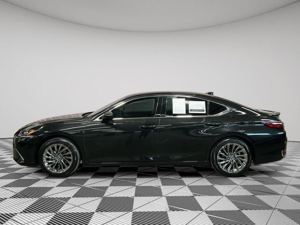 used 2025 Lexus ES 300h car, priced at $48,000