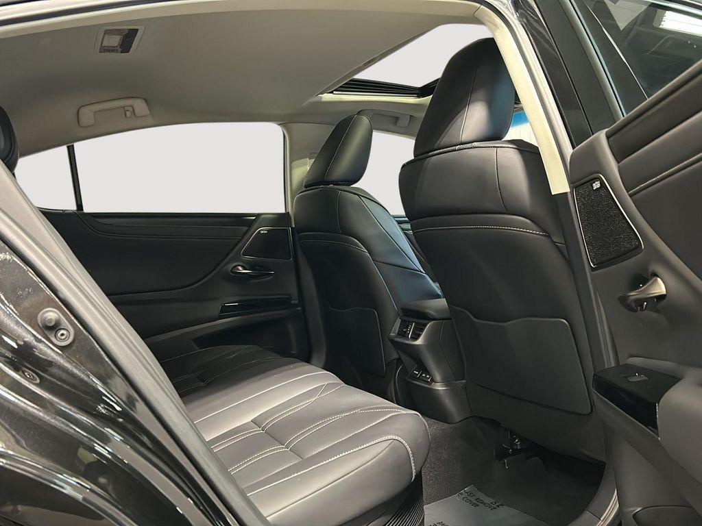 used 2025 Lexus ES 300h car, priced at $49,400