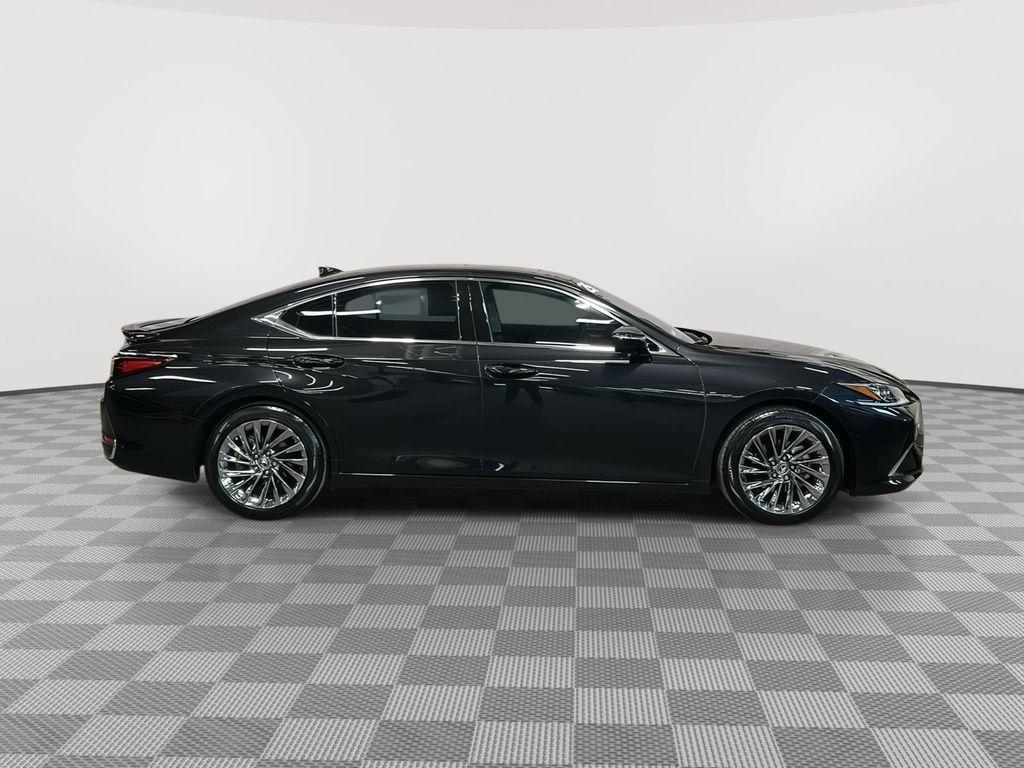 used 2025 Lexus ES 300h car, priced at $49,400