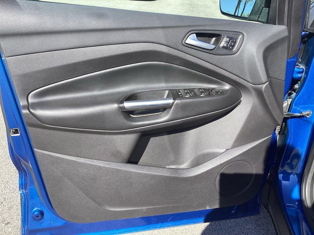 used 2017 Ford Escape car, priced at $12,998