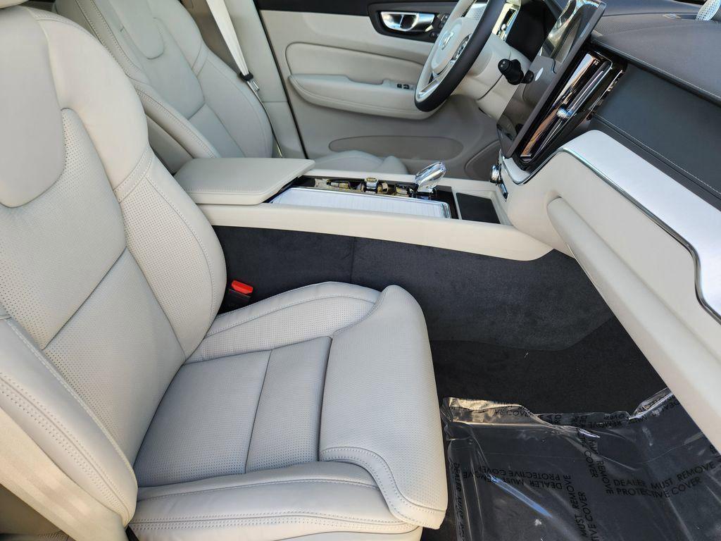 new 2026 Volvo XC60 car, priced at $70,559