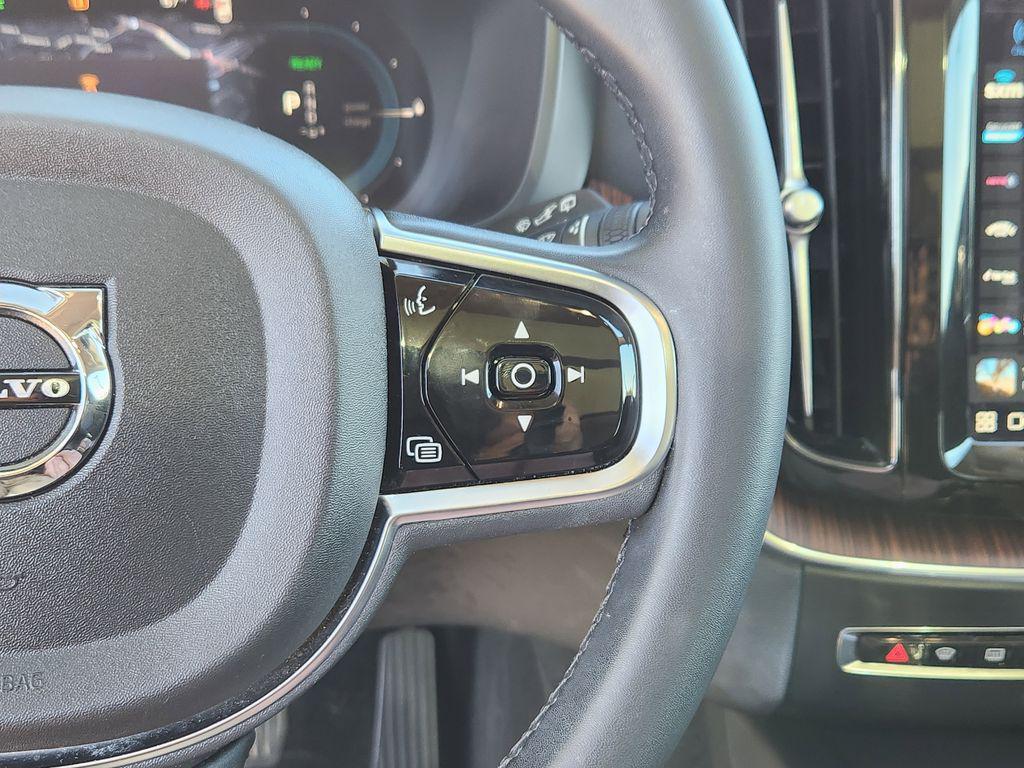 used 2023 Volvo XC60 Recharge Plug-In Hybrid car, priced at $31,798