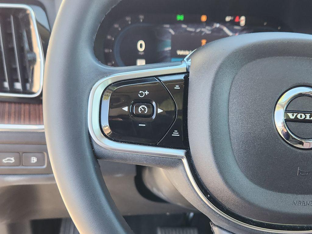 used 2023 Volvo XC60 Recharge Plug-In Hybrid car, priced at $31,798