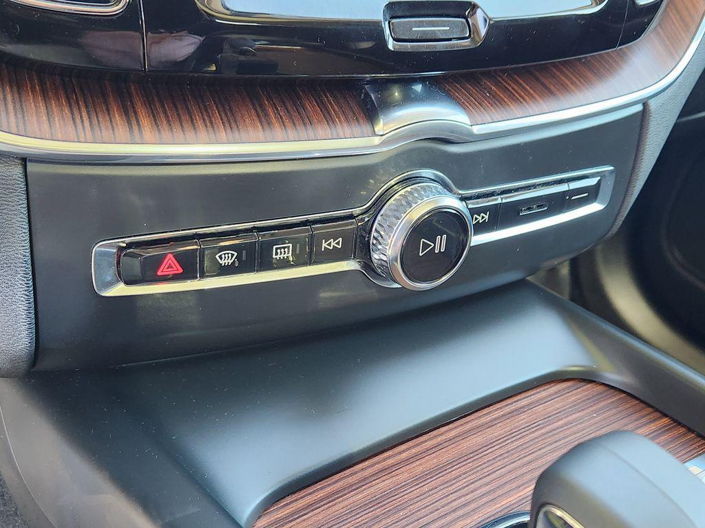 used 2023 Volvo XC60 Recharge Plug-In Hybrid car, priced at $31,798