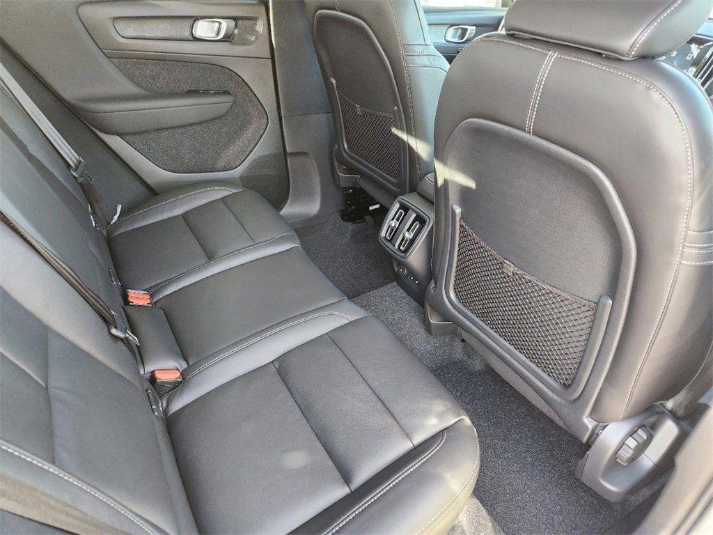 new 2025 Volvo XC40 car, priced at $36,814