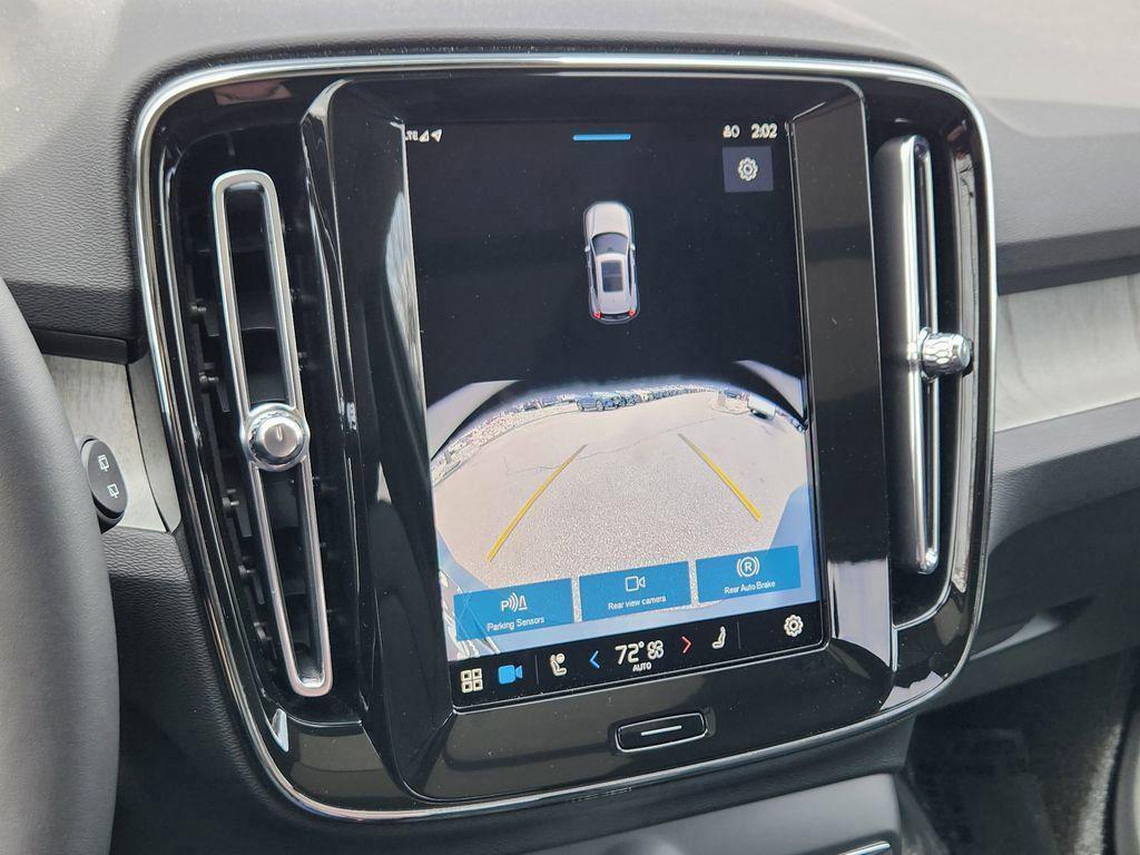 new 2025 Volvo XC40 car, priced at $36,834