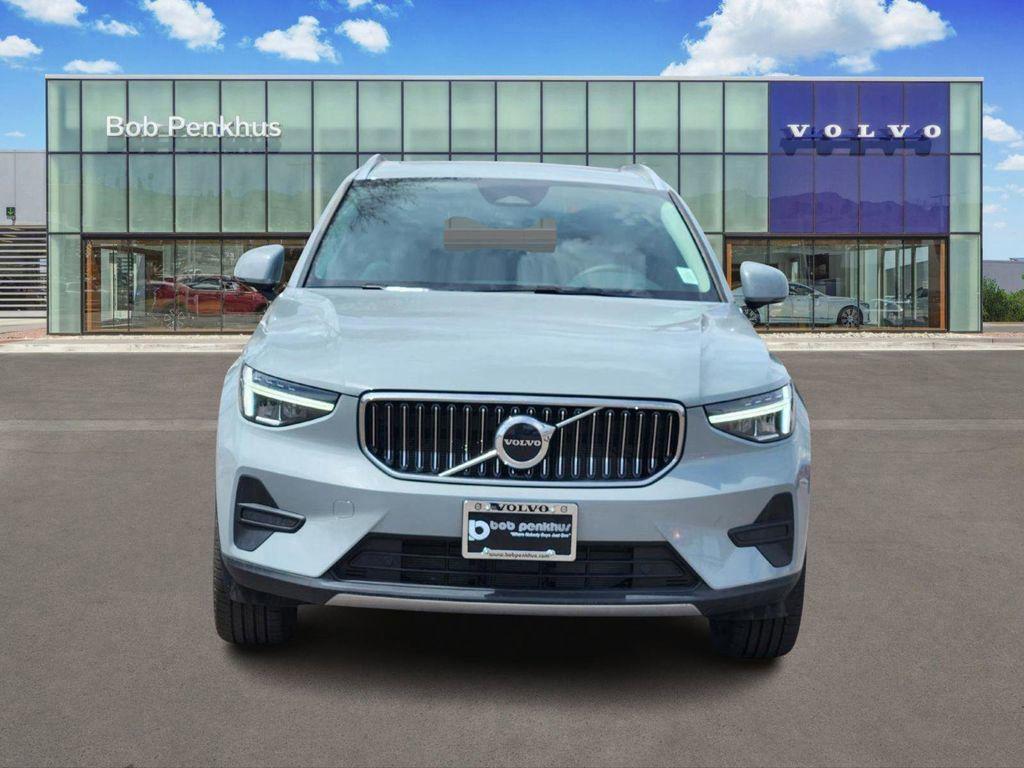 new 2025 Volvo XC40 car, priced at $36,834