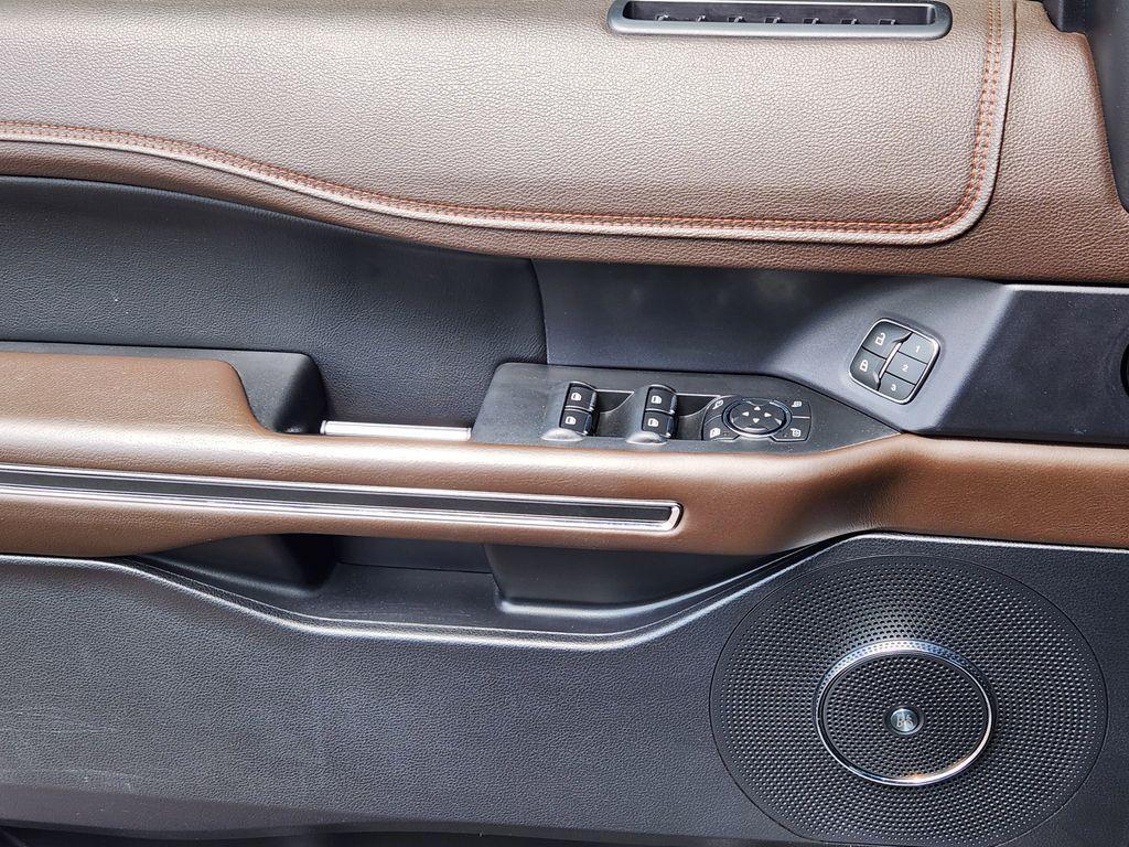 used 2021 Ford Expedition car, priced at $48,049