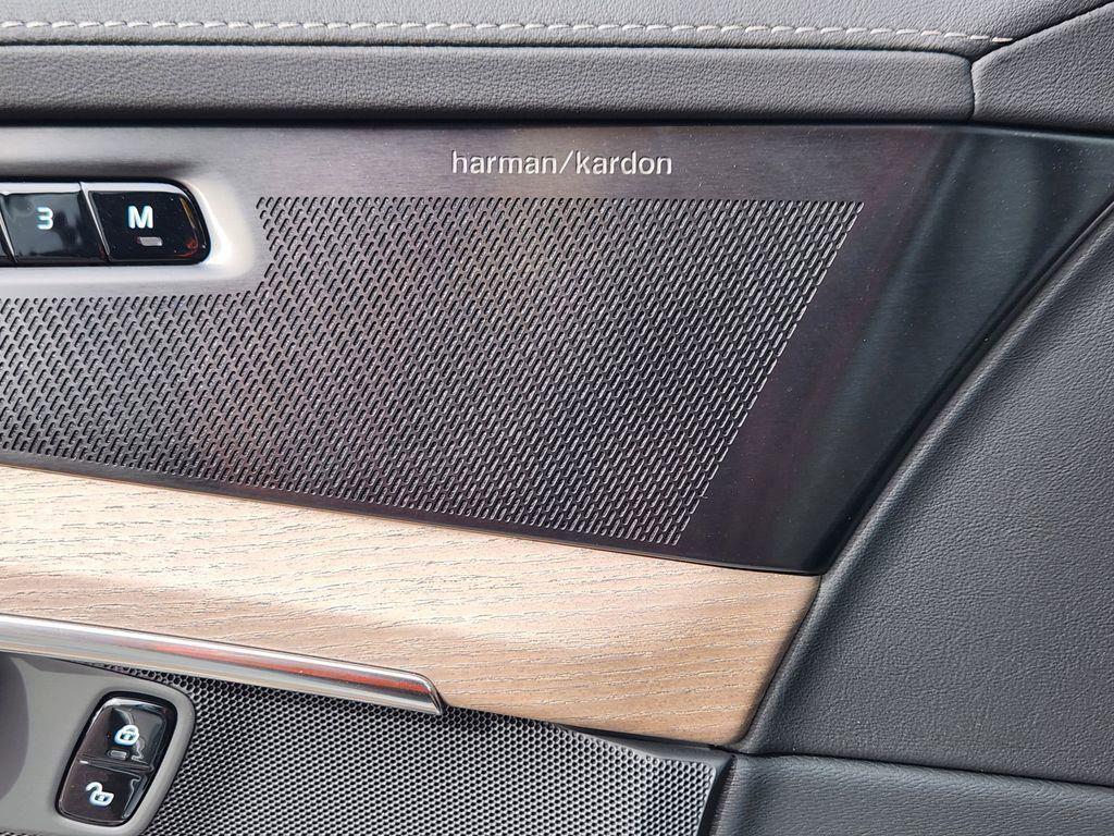 new 2026 Volvo XC90 car, priced at $72,624