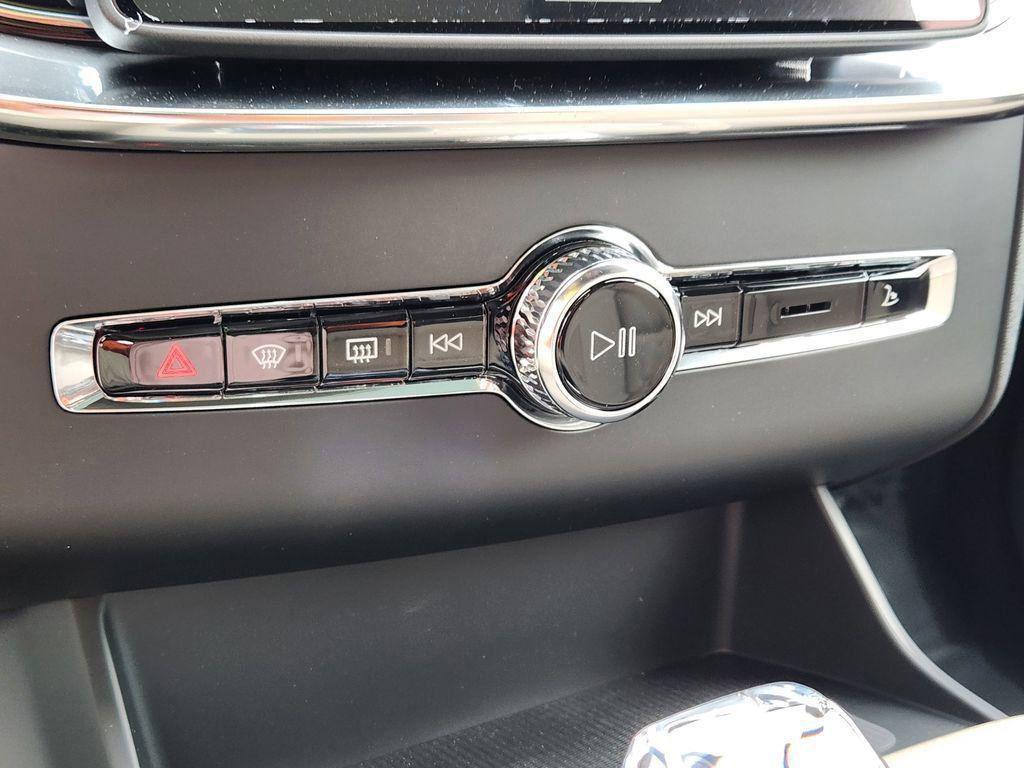 new 2026 Volvo XC90 car, priced at $72,624