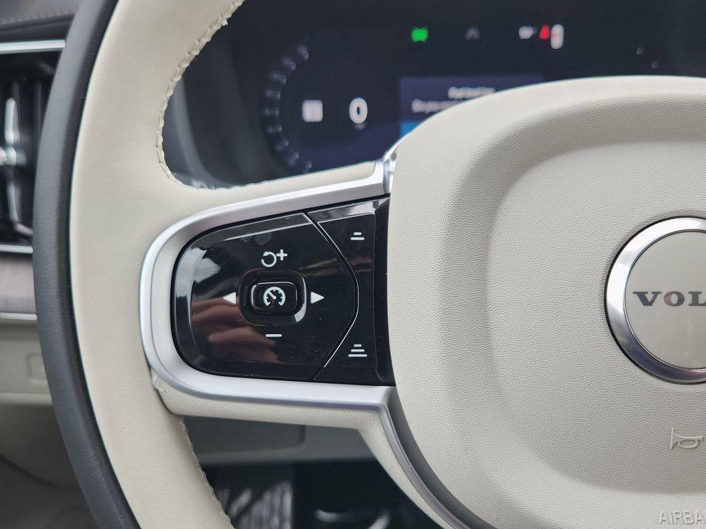 new 2026 Volvo XC90 Plug-In Hybrid car, priced at $88,379