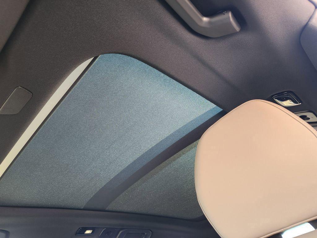 new 2026 Volvo XC60 Plug-In Hybrid car, priced at $70,084