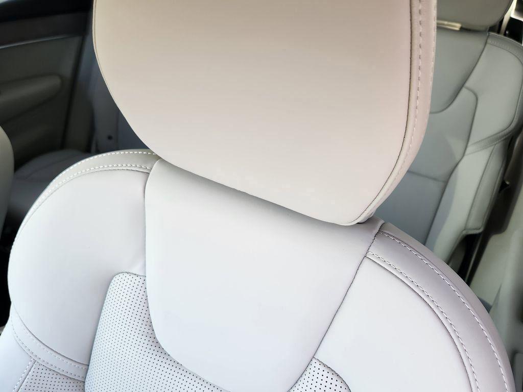 new 2026 Volvo XC90 Plug-In Hybrid car, priced at $86,424