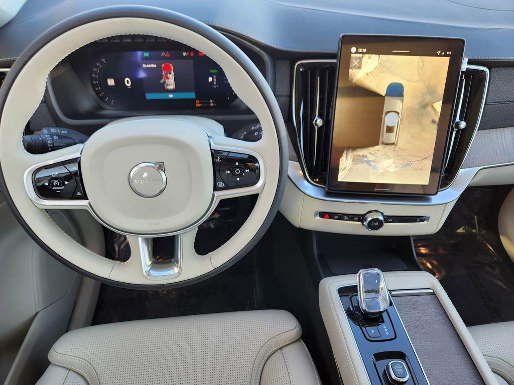 new 2026 Volvo XC90 Plug-In Hybrid car, priced at $86,424