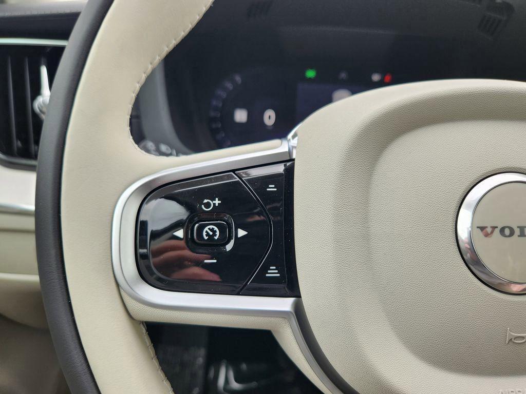 new 2026 Volvo XC60 Plug-In Hybrid car, priced at $76,134