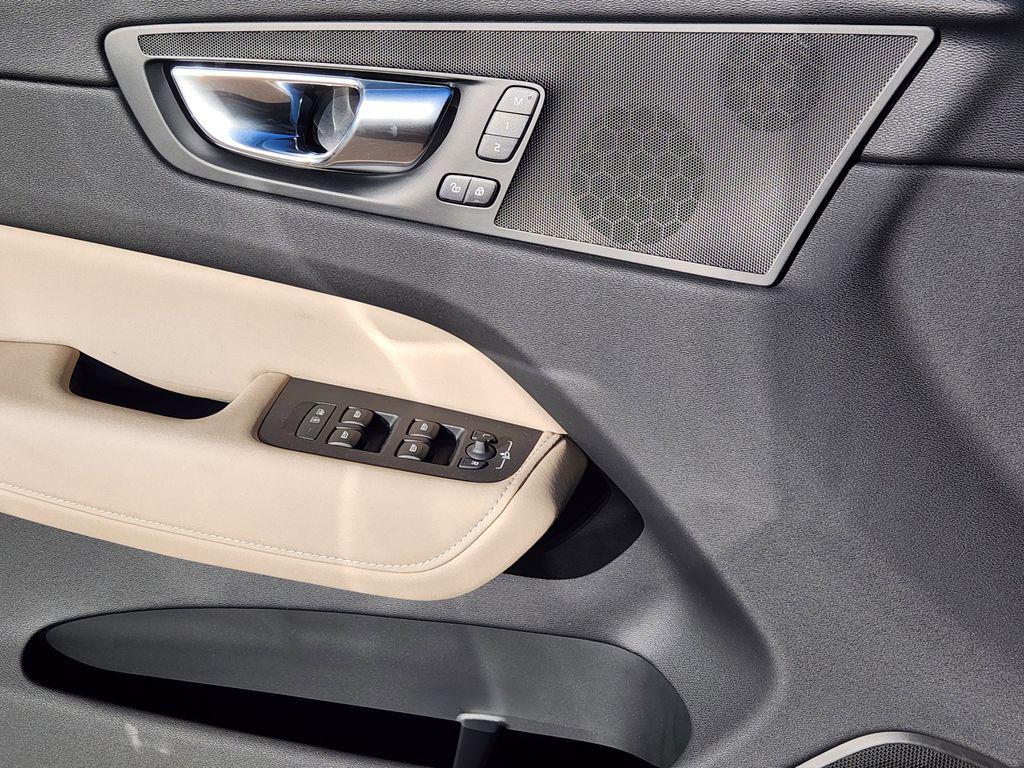 new 2026 Volvo XC60 car, priced at $59,509