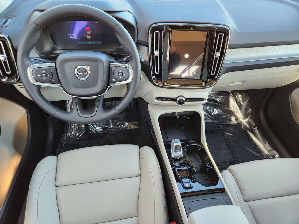 new 2026 Volvo XC40 car, priced at $51,059