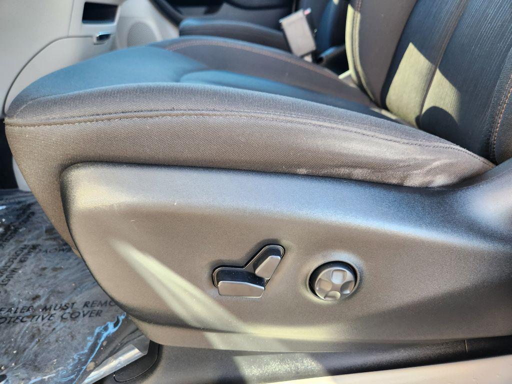 used 2019 Chrysler Pacifica car, priced at $16,798