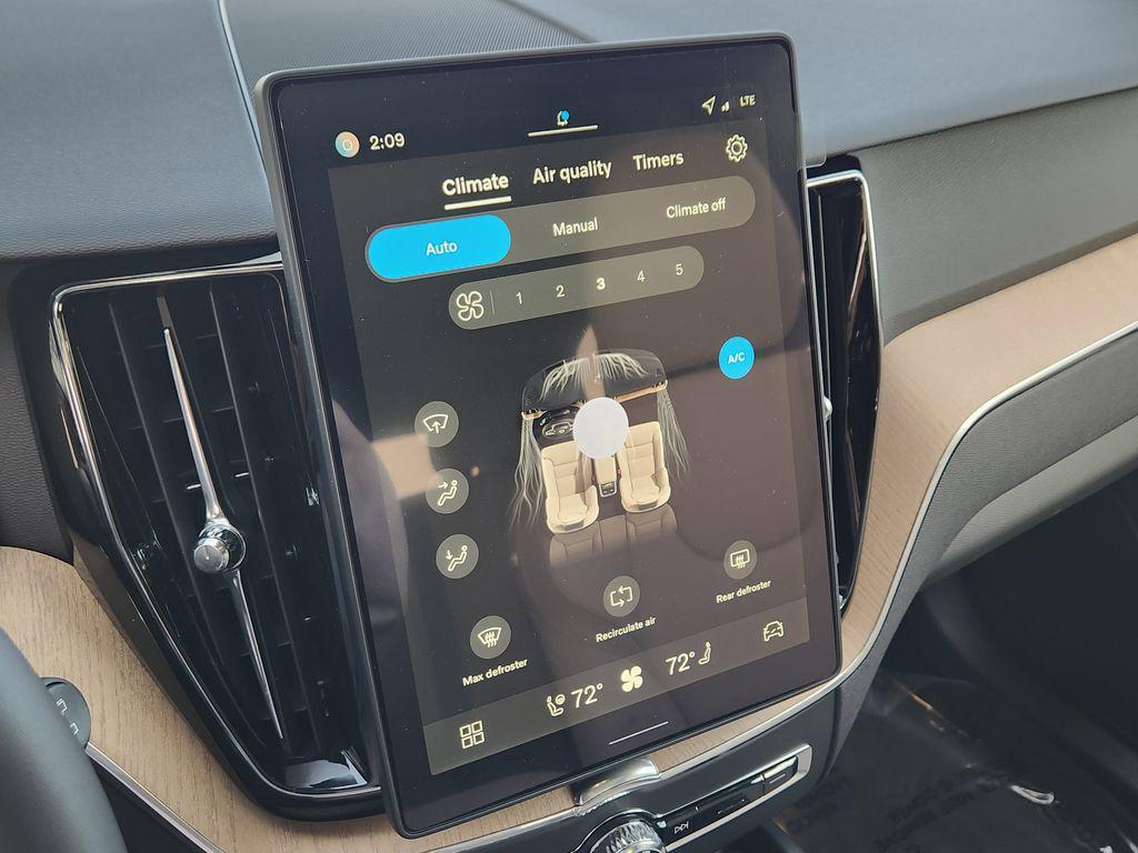 new 2026 Volvo XC60 car, priced at $58,904