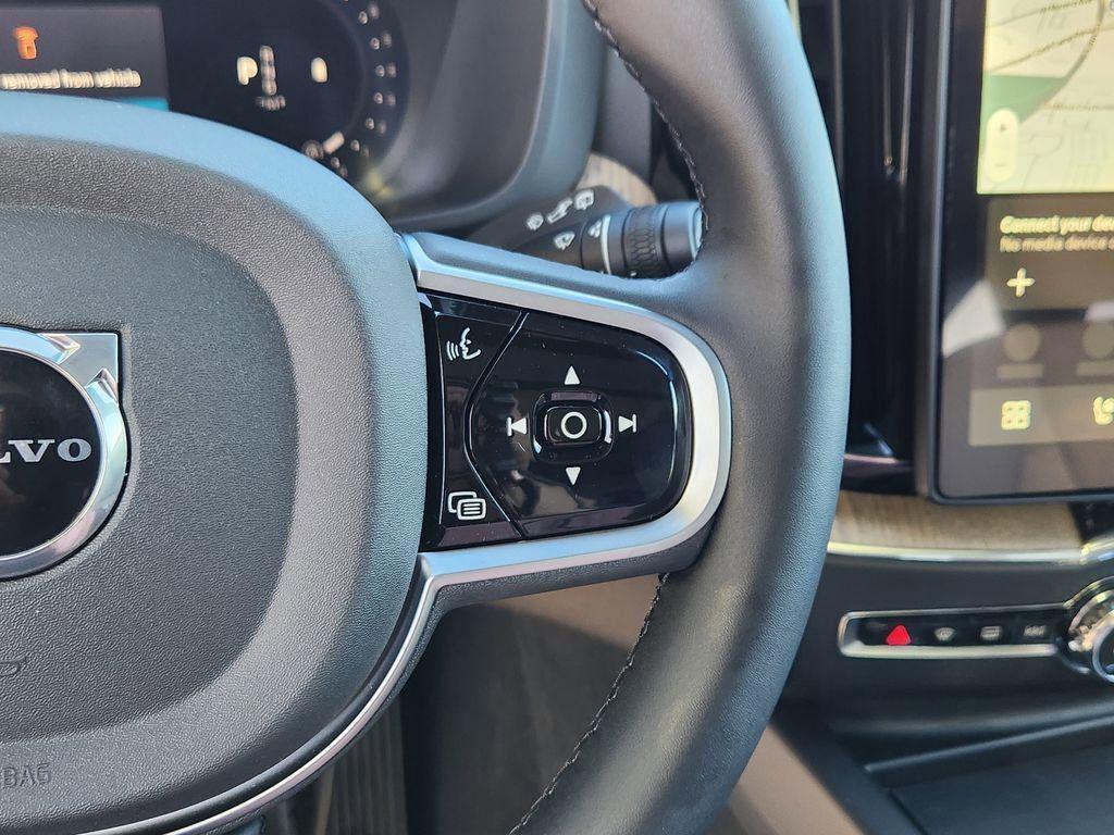 new 2026 Volvo XC60 car, priced at $58,784