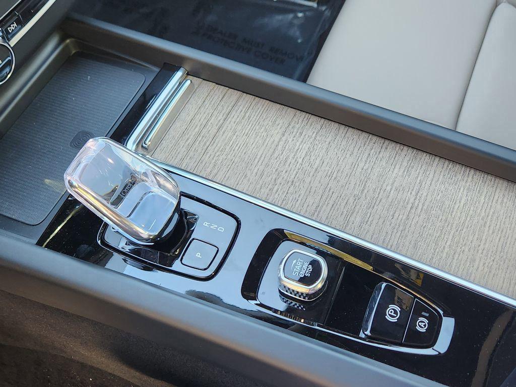 new 2026 Volvo XC60 car, priced at $58,784