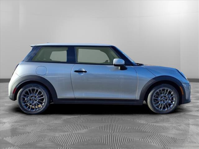 used 2025 MINI Hardtop car, priced at $29,995