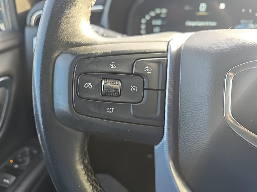 used 2023 GMC Yukon XL car, priced at $46,998